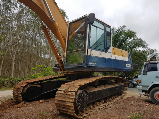 KOMATSU PC 200-5 KOMATSU PC 200-5