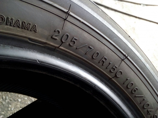 205/70R15 YOKOHAMA RY53 ปี14 มี 2 เส้น tel. 081-427-3941 205/70R15 YOKOHAMA RY53 ปี14 มี 2 เส้น tel. 081-427-3941