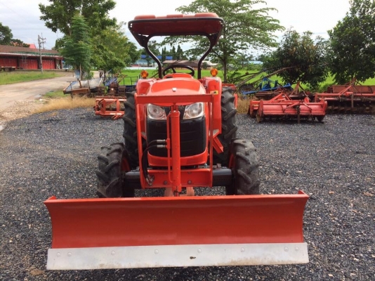 ขายรถไถคูโบต้า L4708SP4WD2เพลา สภาพสวยใช้งานน้อย 500 ชั่วโมง จดทะเบียนปี58 ขายพร้อมอุปกรณ์ ใบมีดหน้า+ผานพรวน ราคา 458,000 บาท สนใจโทร 081-9136451 ขอดูรูปผ่านทาง line:bow6451 ค่ะ