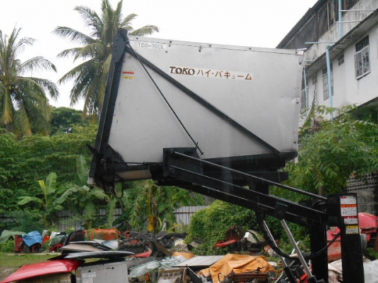 เครื่องเก็บหญ้า TOKO TBS-180L