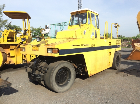 Hitachi/Dynapac :RT200WT นำเข้าจากญี่ปุ่น สภาพสวยครับ