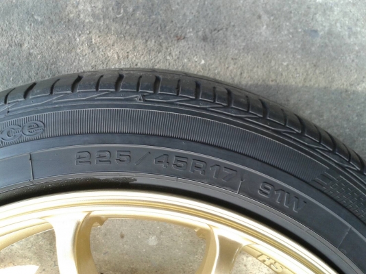 ขอบ17นิ้ว6รู หน้า8 หลัง9 พร้อมยาง ชุดนี้ ราคา 8500 บาท ขอบ17นิ้ว6รู หน้า8 หลัง9 พร้อมยาง ชุดนี้ ราคา 8500 บาท