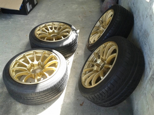 ขอบ17นิ้ว6รู หน้า8 หลัง9 พร้อมยาง ชุดนี้ ราคา 8500 บาท ขอบ17นิ้ว6รู หน้า8 หลัง9 พร้อมยาง ชุดนี้ ราคา 8500 บาท