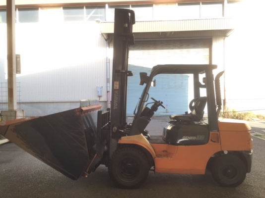 ขายรถโฟลคลิฟท์ TOYOTA 02-7FD30 ,เกียร์ออโต,ดีเซล 2Z ,ปุ้งกี๋แท้ญี่ปุ่น, ปรับคว่ำ-หงายเทได้ , เสายกสูง 5 เมตร ,ล้อหน้าคู่ , รถนำเข้าจากญี่ปุ่น 100\% ขายรถโฟลคลิฟท์ TOYOTA 02-7FD30 ,เกียร์ออโต,ดีเซล 2Z ,ปุ้งกี๋แท้ญี่ปุ่น, ปรับคว่ำ-หงายเทได้ , เสายกสูง 5 เมตร ,ล้อหน้าคู่ , รถนำเข้าจากญี่ปุ่น 100\%