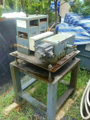 ขายเครื่องละ 6.5 หมื่น มี 2 เครื่อง ชิลเลอร์ 5 ตัน 60,000 BTU รุ่น RTC.5AST ปี 2005 ระบบนี้ดีมาก เพราะมีพัดลมระบายความร้อนด้านบน สนใจสั่งจองสินค้าได้ที่ ซ.นิมิตใหม่ 63 เขตคลองสามวา กทม. ........................................................ ห้างหุ้นส่วน