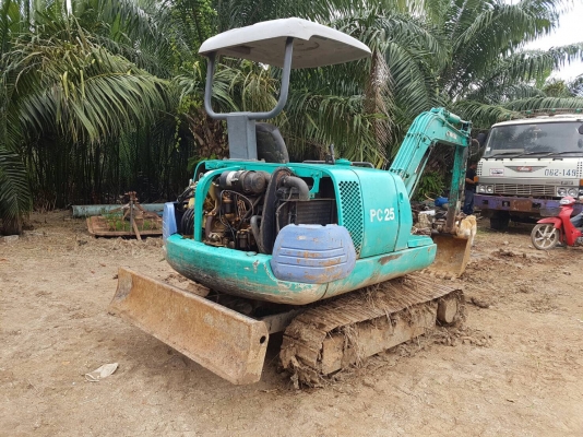 แบคโฮเล็ก โคมัตสุ พีซี 25-1-5513 รุ่นสวยพร้อมใช้ แบคโฮเล็ก โคมัตสุ พีซี 25-1-5513 รุ่นสวยพร้อมใช้