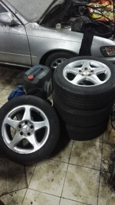 ขายล้อ benz ขอบ16 พร้อมยาง ตามสภาพ