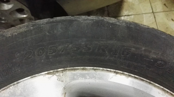 ขายล้อ benz ขอบ16 พร้อมยาง ตามสภาพ