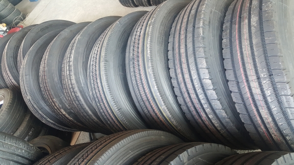 ยาง 295/80-22.5