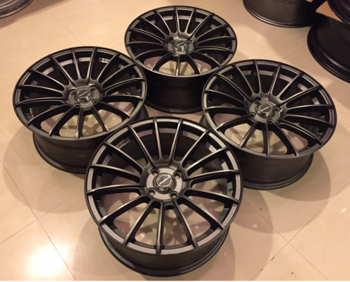 ล้อ ADVAN ขอบ17 สภาพสวย ไม่มีซ่อม ราคาไม่แพง