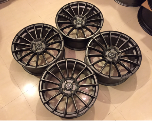 ล้อ ADVAN ขอบ17 สภาพสวย ไม่มีซ่อม ราคาไม่แพง