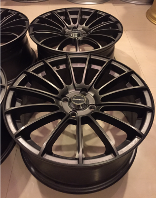 ล้อ ADVAN ขอบ17 สภาพสวย ไม่มีซ่อม ราคาไม่แพง