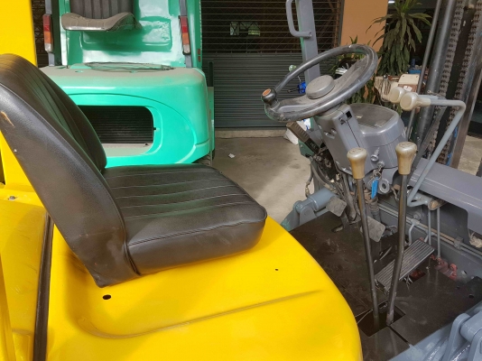 ขาย รถโฟล์คลิฟท์ TCM 2.5 ตัน เกียคลัช ขาย รถโฟล์คลิฟท์ TCM 2.5 ตัน เกียคลัช