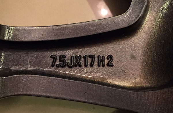 ล้อลาย CLUB LINEA L566 ขอบ17 สภาพสวย ไม่มีซ่อม ราคาไม่แพง