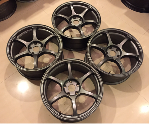 ล้อ ADVAN RG II ขอบ18 สภาพสวย ไม่มีซ่อม ราคาไม่แพง