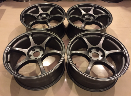 ล้อ ADVAN RG II ขอบ18 สภาพสวย ไม่มีซ่อม ราคาไม่แพง