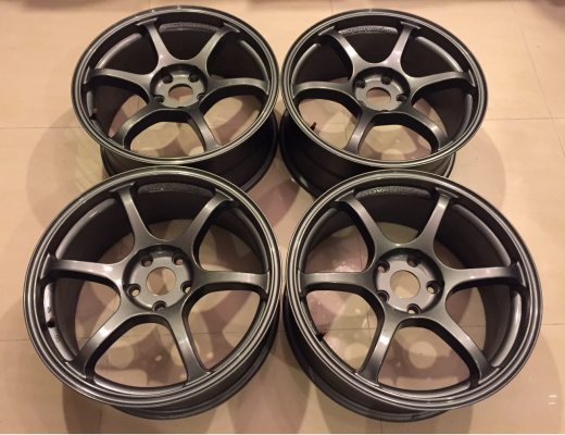 ล้อ ADVAN RG II ขอบ18 สภาพสวย ไม่มีซ่อม ราคาไม่แพง