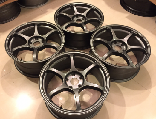 ล้อ ADVAN RG II ขอบ18 สภาพสวย ไม่มีซ่อม ราคาไม่แพง