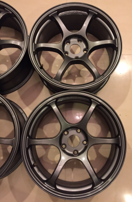 ล้อ ADVAN RG II ขอบ18 สภาพสวย ไม่มีซ่อม ราคาไม่แพง