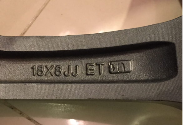 ล้อ ADVAN RG II ขอบ18 สภาพสวย ไม่มีซ่อม ราคาไม่แพง