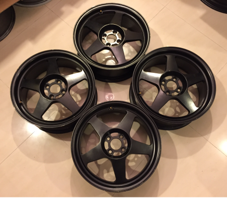 ล้อ EVO ขอบ17 สีดำด้าน สภาพสวย ไม่มีซ่อม ราคาไม่แพง