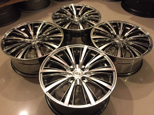 ล้อใหม่ลาย W-Work ขอบ17 มีให้เลือก3สี ราคาเร้าใจ