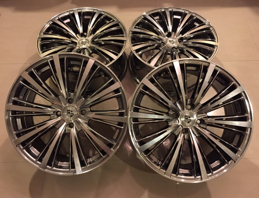 ล้อใหม่ลาย W-Work ขอบ17 มีให้เลือก3สี ราคาเร้าใจ