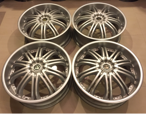 ล้อแนว USA ขอบ20 สภาพสวย ไม่มีซ่อม ราคาไม่แพง