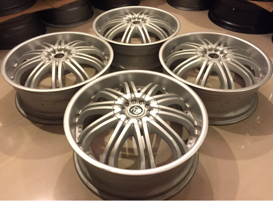 ล้อแนว USA ขอบ20 สภาพสวย ไม่มีซ่อม ราคาไม่แพง