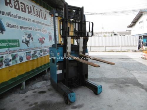 ลดกระหน่ำ รถยกไฟฟ้ายืนขับ TOYOTA  6FBRJ9 เหลือเพียง 82000 บาท รหัสสินค้า 80903545  www.nihonmono.com