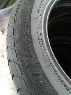 185/60R15   DUNLOP SP SPORT LM-703  ปี15 ชุด 4 เส้น  tel. 081-427-3941