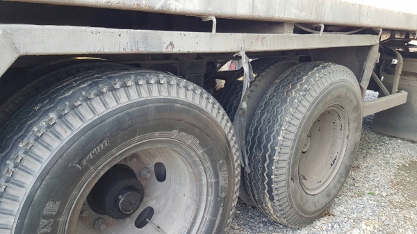 ขาย ลูกพ่วงพื้นเรียบสามมิตรสามเพลายัด ปี 49 ยาว 6.10 เมตร ยางดี แคชชีสวย สภาพพร้อมใช้งาน เอกสารพร้อมโอน สนใจติดต่อเรา ดำสุโขทัย โทร 089-7087998,081-7855503 หรือติดตามสินค้าเข้าใหม่ได้ที่ www.dum-sukhothai.com #เรายินดีให้บริการค่ะ# ขาย ลูกพ่วงพื้นเรียบสามมิตรสามเพลายัด ปี 49 ยาว 6.10 เมตร ยางดี แคชชีสวย สภาพพร้อมใช้งาน เอกสารพร้อมโอน สนใจติดต่อเรา ดำสุโขทัย โทร 089-7087998,081-7855503 หรือติดตามสินค้าเข้าใหม่ได้ที่ www.dum-sukhothai.com #เรายินดีให้บริการค่ะ#