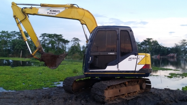 ขาย SK 60 M 3  ไฟฟ้าครบ แอร์ครบ ใบแทรกใหญ่ ระบบดีมากช่วงล่างเต็ม