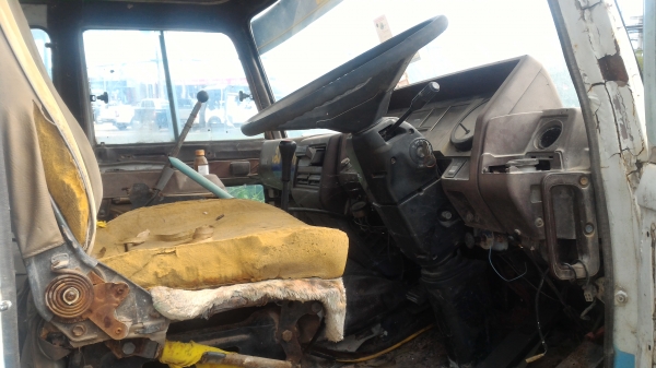 ขายครับ Hino ZM303 เครื่อง EK100 260 แรง 2 เพลา เครื่องติดแต่วิ่งไม่ได้ เอกสารเล่มทะเบียนพร้อมโอน รา
