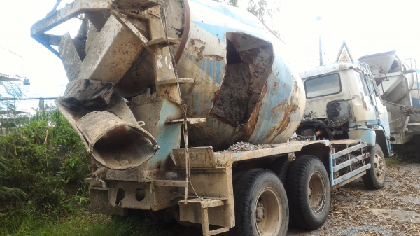 ขายครับ Hino ZM303 เครื่อง EK100 260 แรง 2 เพลา เครื่องติดแต่วิ่งไม่ได้ เอกสารเล่มทะเบียนพร้อมโอน รา