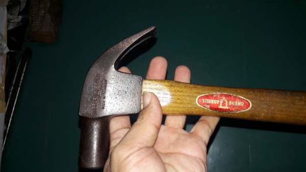 ขายค้อนตราระฆ้ง27mm.Made in Germany.เก่าเก็บ