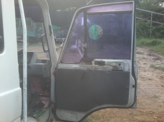 หัวรถบรรทุก นิสสัน UD หัวรถบรรทุก นิสสัน UD