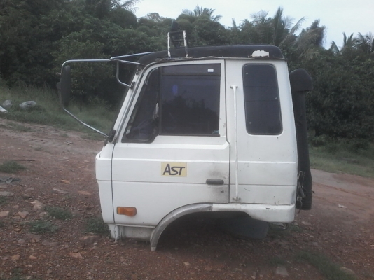 หัวรถบรรทุก นิสสัน UD หัวรถบรรทุก นิสสัน UD