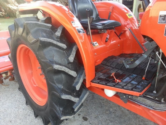 คูโบต้า L4708 4 WD ใบมีดตราช้าง โรตารี่ตราช้าง RX182F