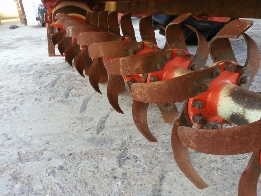 คูโบต้า L4708 4 WD ใบมีดตราช้าง โรตารี่ตราช้าง RX182F