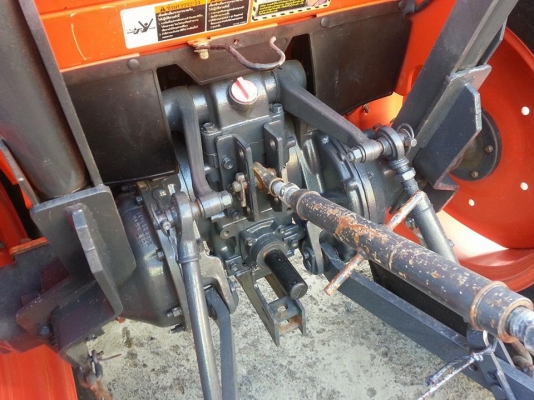 คูโบต้า L4708 4 WD ใบมีดตราช้าง โรตารี่ตราช้าง RX182F