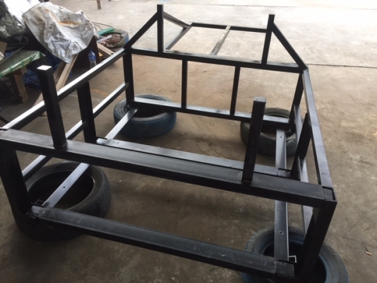 โครงหลังคากระบะบรรทุกของหรือเหล็กยาว สร้างจากวัสดุอย่างดี