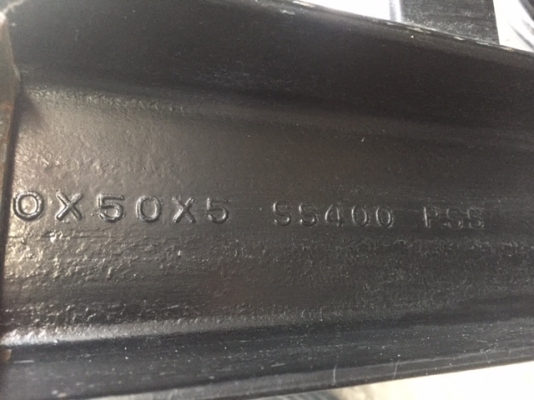 โครงหลังคากระบะบรรทุกของหรือเหล็กยาว สร้างจากวัสดุอย่างดี