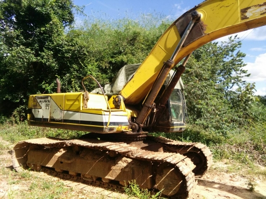 ขายด่วน KOBELCO SK200 MART III สภาพพร้อมใช้งาน เครื่องเดิมปั้มเดิม โซ่พร้อมใช้งาน รถทำงานปกติ ไฟฟ้าตัด  เอกสารเล่มทะเบียน