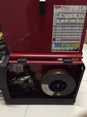 ตู้เชีอม co2 Mig ยี่ห้อ Lincoln USA สภาพใหม่มาก ไฟ 110V ตู้เชีอม co2 Mig ยี่ห้อ Lincoln USA สภาพใหม่มาก ไฟ 110V