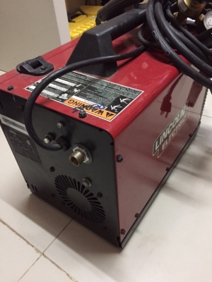 ตู้เชีอม co2 Mig ยี่ห้อ Lincoln USA สภาพใหม่มาก ไฟ 110V ตู้เชีอม co2 Mig ยี่ห้อ Lincoln USA สภาพใหม่มาก ไฟ 110V