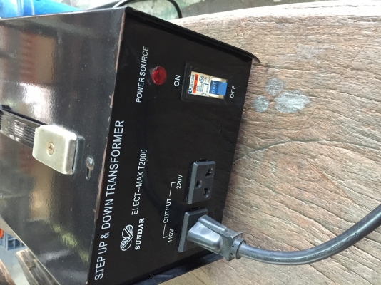 ตู้เชีอม co2 Mig ยี่ห้อ Lincoln USA สภาพใหม่มาก ไฟ 110V ตู้เชีอม co2 Mig ยี่ห้อ Lincoln USA สภาพใหม่มาก ไฟ 110V