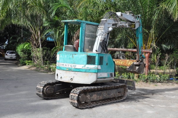 KOMATSU PC38uu((เท่าpc40)) คอนโทลดี ปั้มแรง แน่นๆ สวยเดิมจากญี่ปุ่น ทำงานสมบูรณ์ทุกระบบ รับรองไม่ผิดหวัง 285,000 เท่านั้น!!