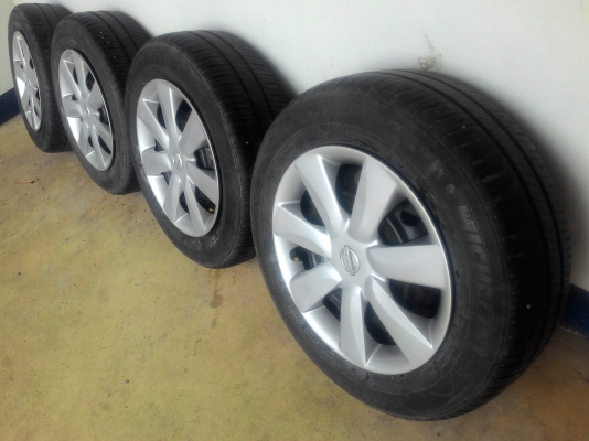 ล้อขอบ14พร้อมยาง มิสลิน