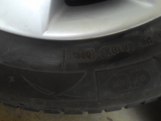 ล้อขอบ14พร้อมยาง มิสลิน